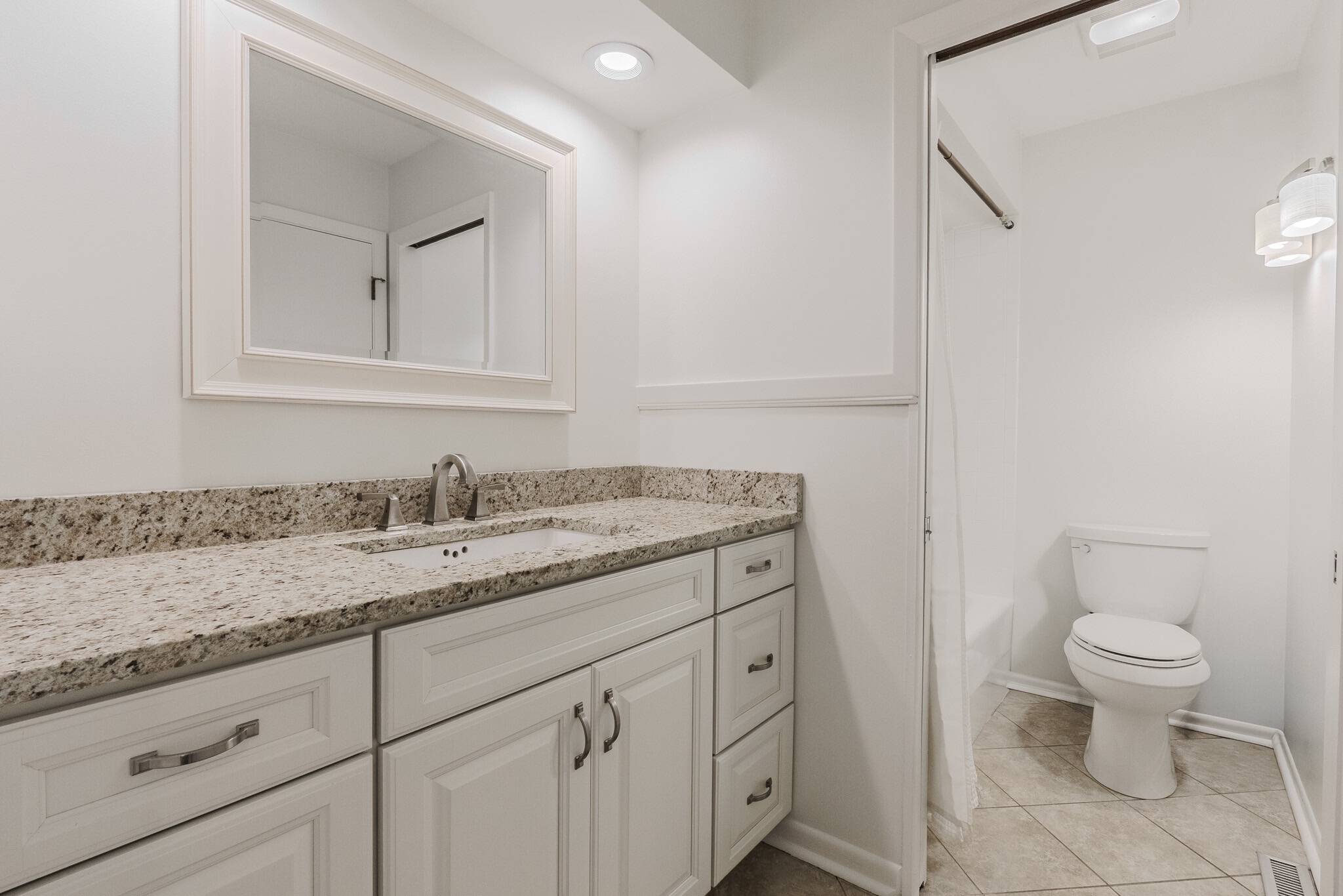 Building Photo - 218 Baltusrol Rd