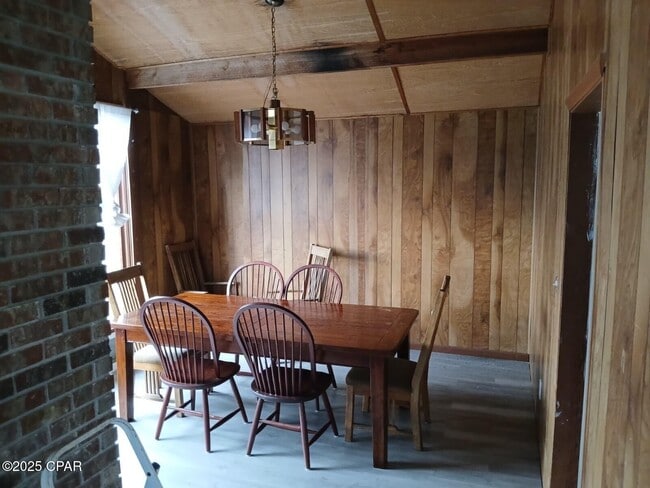 Building Photo - 712 Ave C