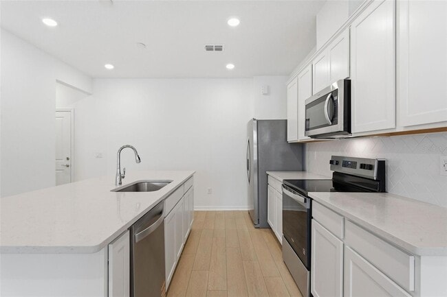 Building Photo - 11318 Nona Sound St