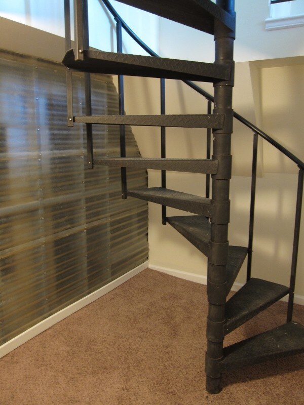Spiral Stair - 1016 Bingham St