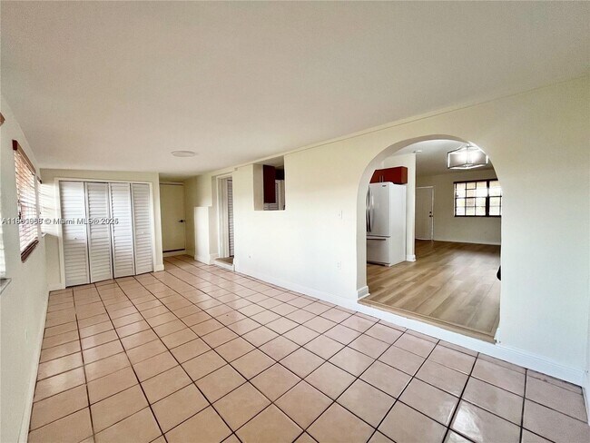 Building Photo - 1351 W 34th St