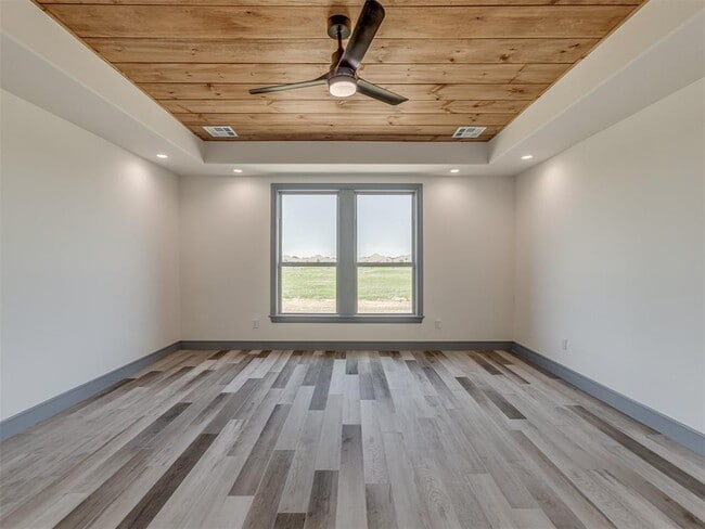 Building Photo - 9333 SW 33rd Pl