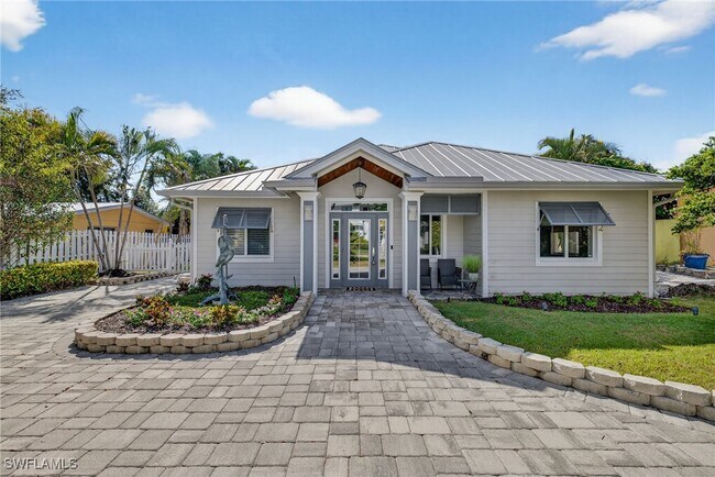 Primary Photo - 740 5th Ave N