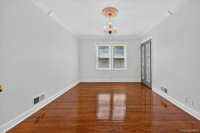 Building Photo - 1155 Webster Ave