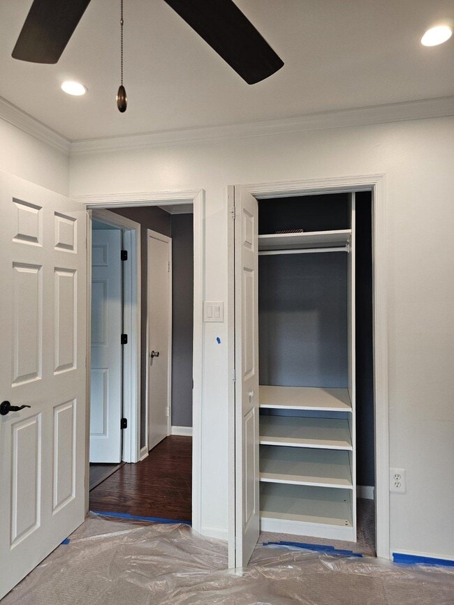 Building Photo - 4226 Embassy Dr