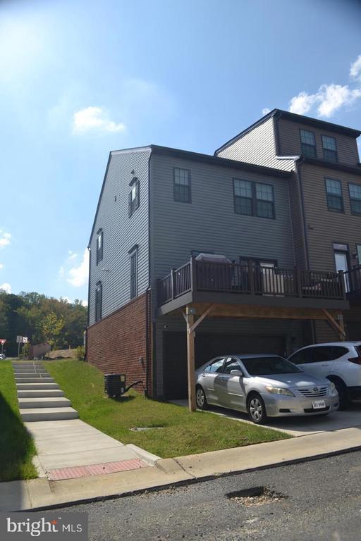 Building Photo - 1015 Rampart Dr