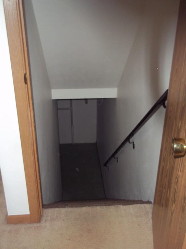 Building Photo - 3119 W Loras Dr