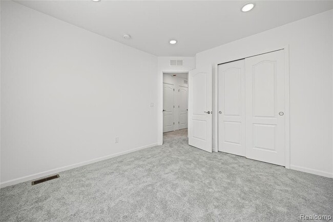 Building Photo - 43071 Atwood Ave