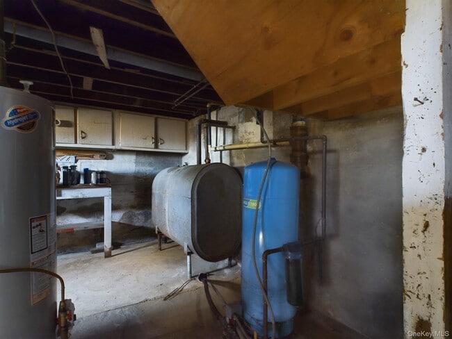 Building Photo - 12 Old Turnpike Rd