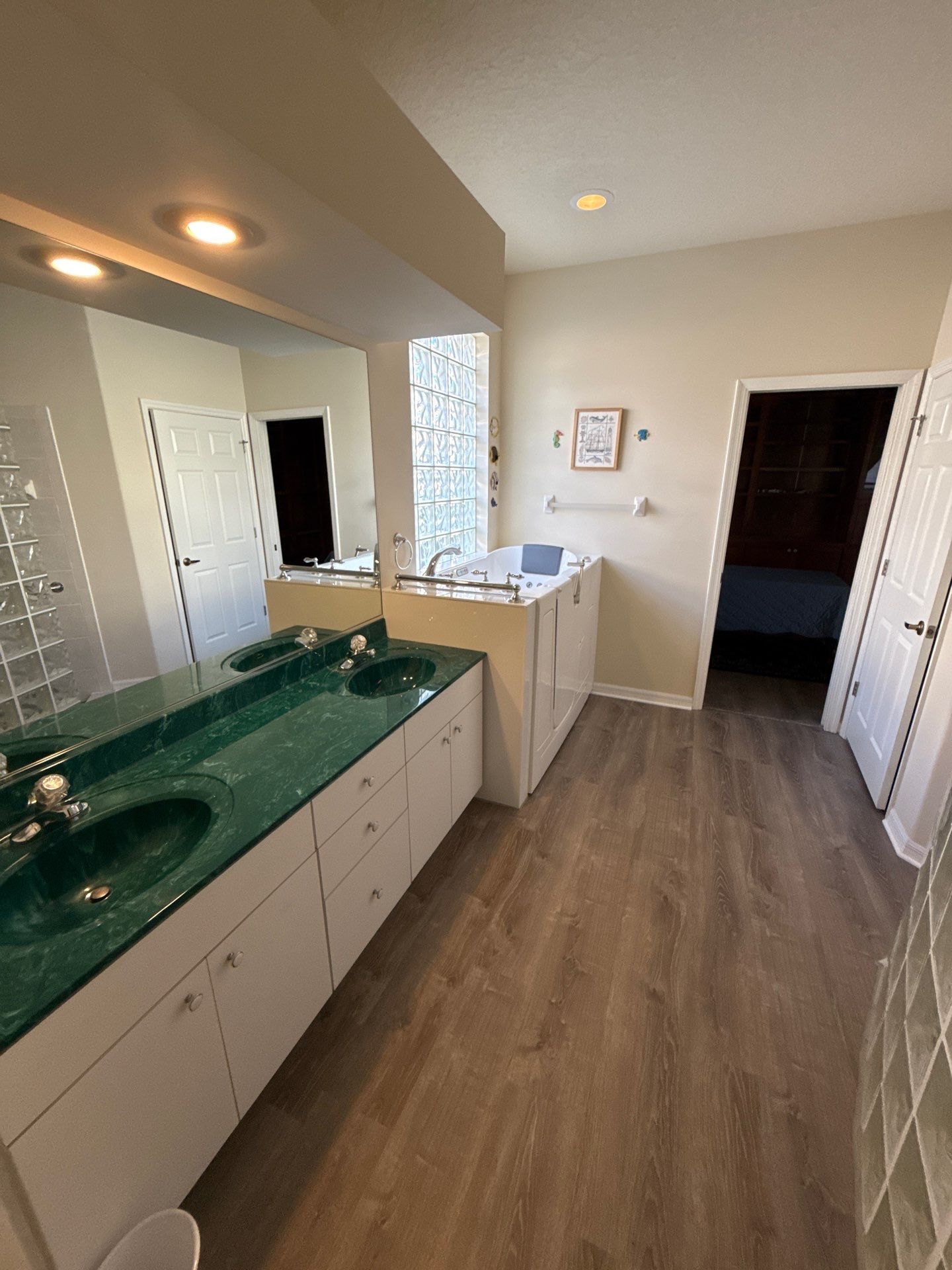 Building Photo - 30 W Doerr Path