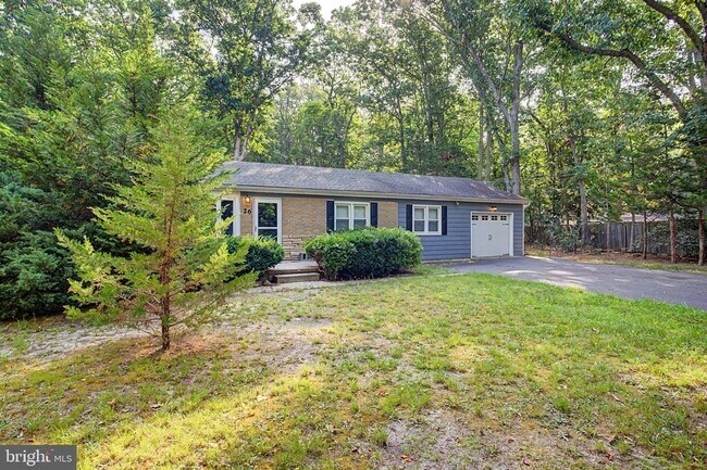 Building Photo - 26 French Ln