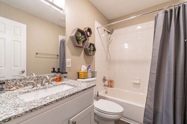 Building Photo - 10020 Regal Park Ln