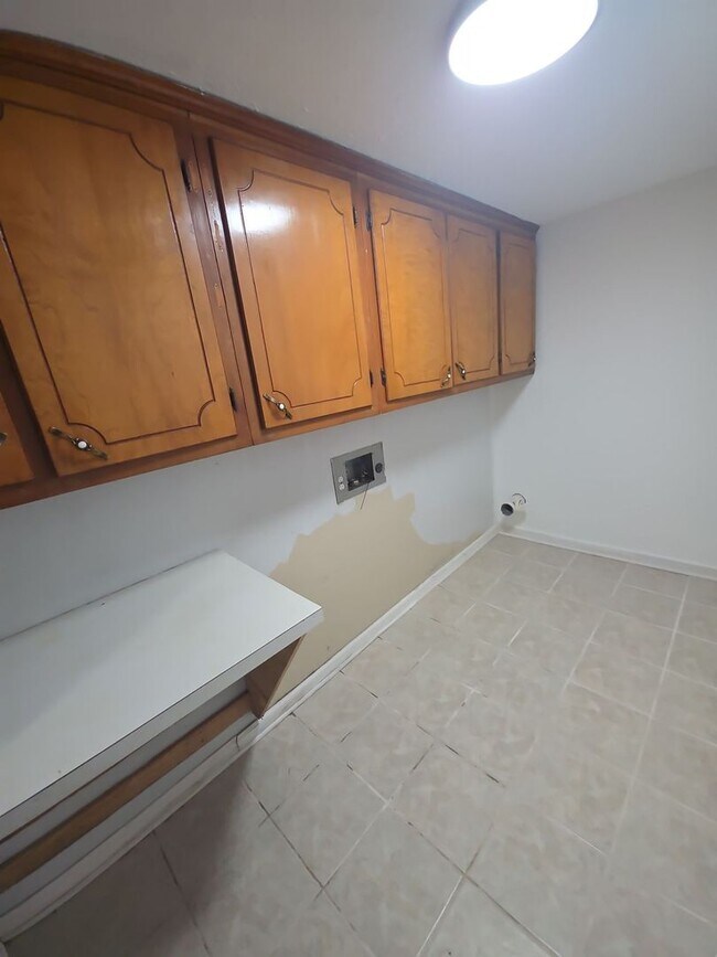 Building Photo - Spacious 4-Bedroom Home in Baxter with Large Yard, Hardwood Floors & Outdoor Shed