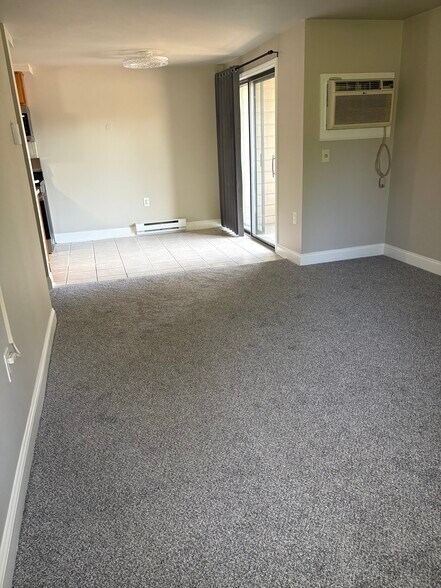 Building Photo - 219 Watertree Dr