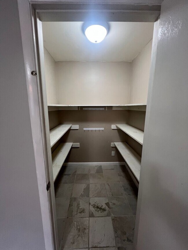 Building Photo - For Rent – 3 Bedroom, 1.5 Bath Home
