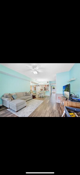 Building Photo - 1018 Woodshire Ln