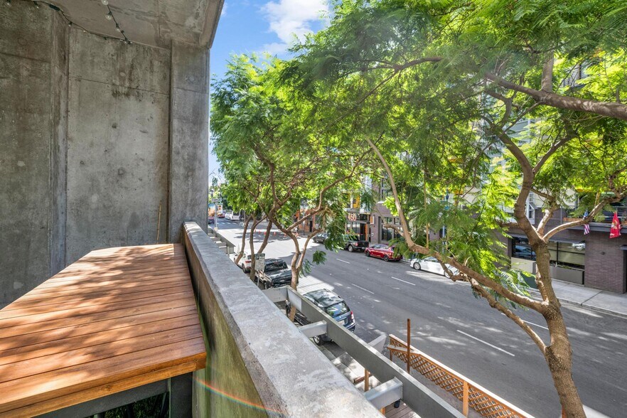 Building Photo - 1025 Island Ave