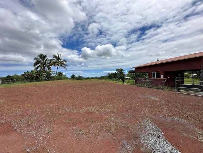 Building Photo - 1050 Ainalako Rd