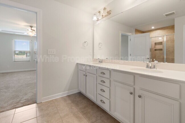 Building Photo - 4962 Durneigh Dr