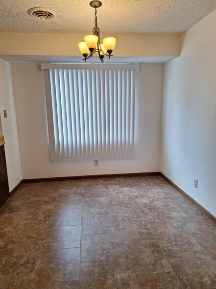 Building Photo - 1304 Galeta Ave