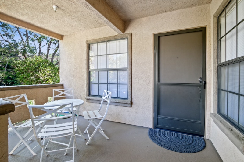 Building Photo - 1070 Calle Del Cerro