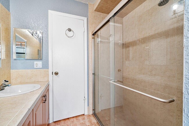 Building Photo - 8366 Blue Cypress Dr