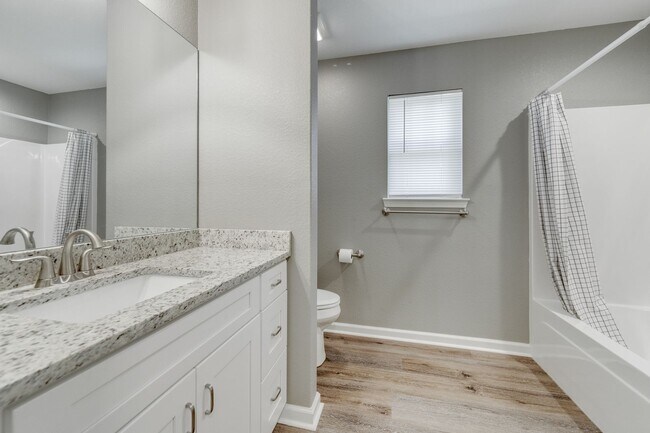 Building Photo - 2120 Shadow Falls Dr