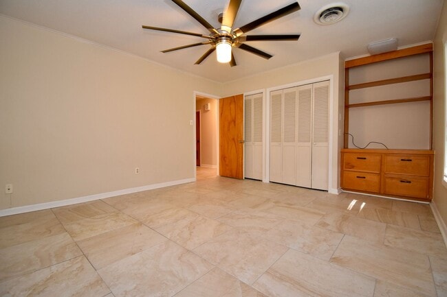Building Photo - 4 Bed, 2 Bath Home in Ruston!