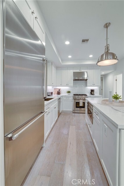 Building Photo - 608 Heliotrope Ave