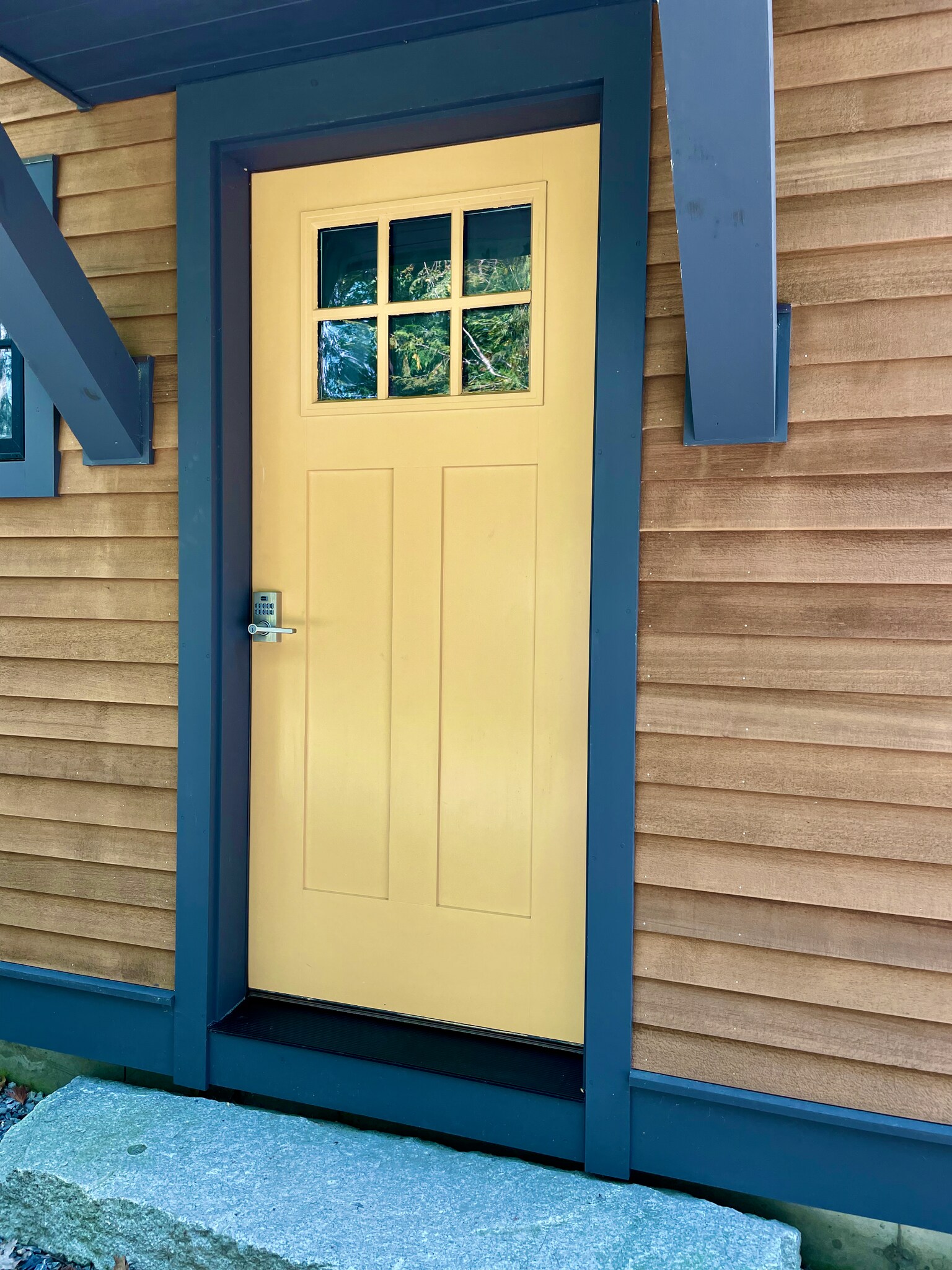 Misc: front entrance - 297 Durham Point Rd