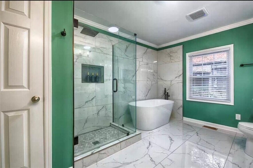 Building Photo - 1225 Graymont Dr SW