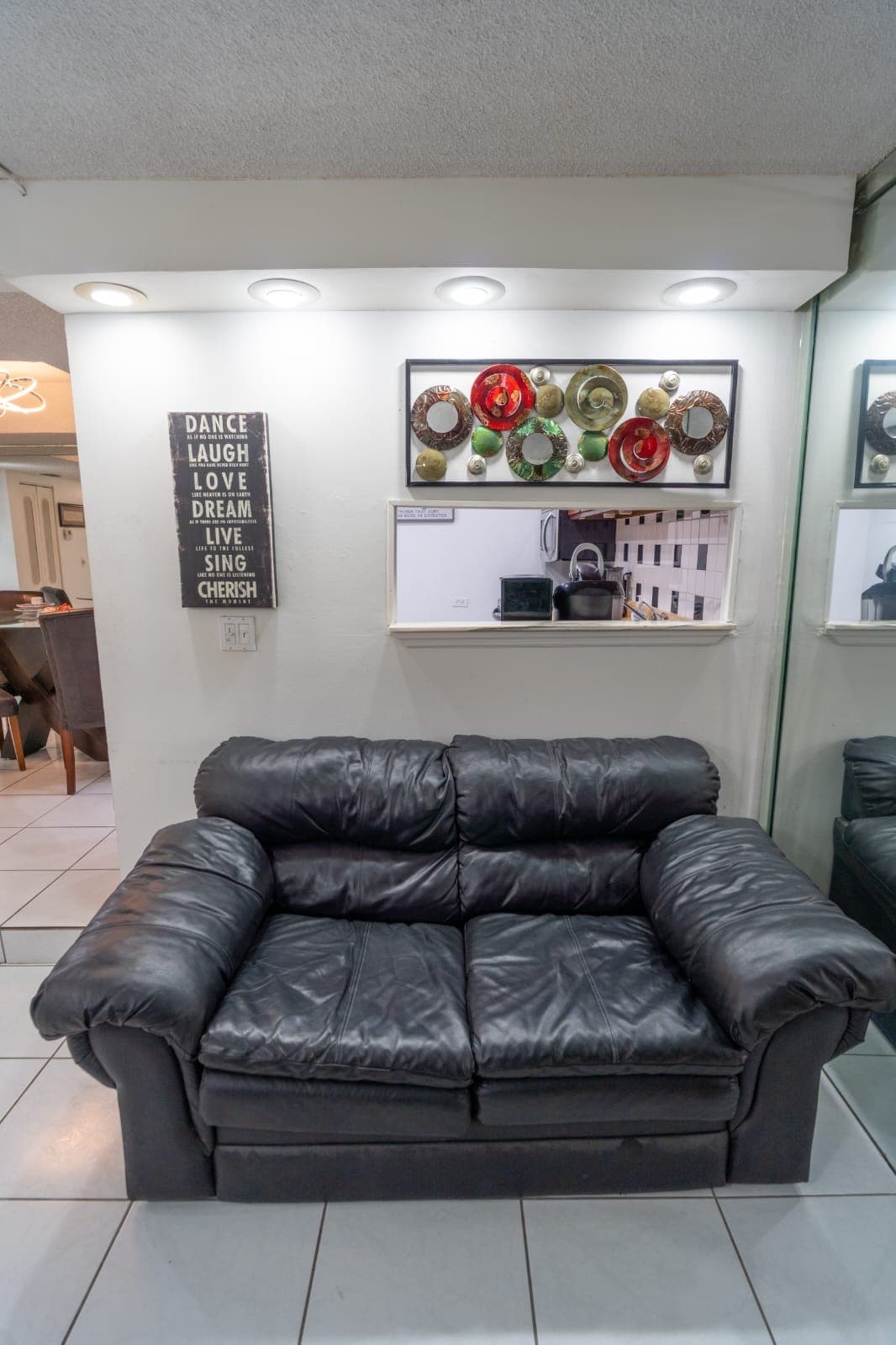 Building Photo - 3710 Inverrary Dr