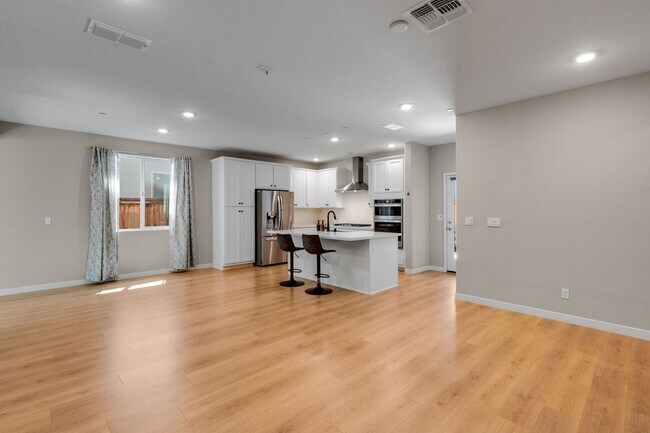 Building Photo - Modern 4BR Sacramento Home with Exclusive Clubhouse!