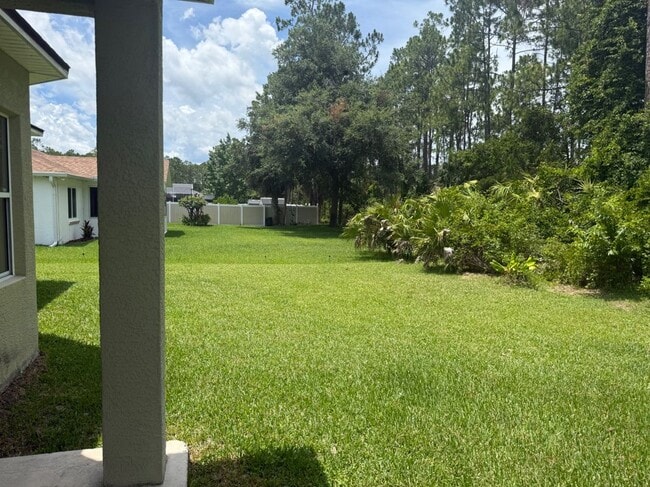 Building Photo - 18 Poinbury Dr