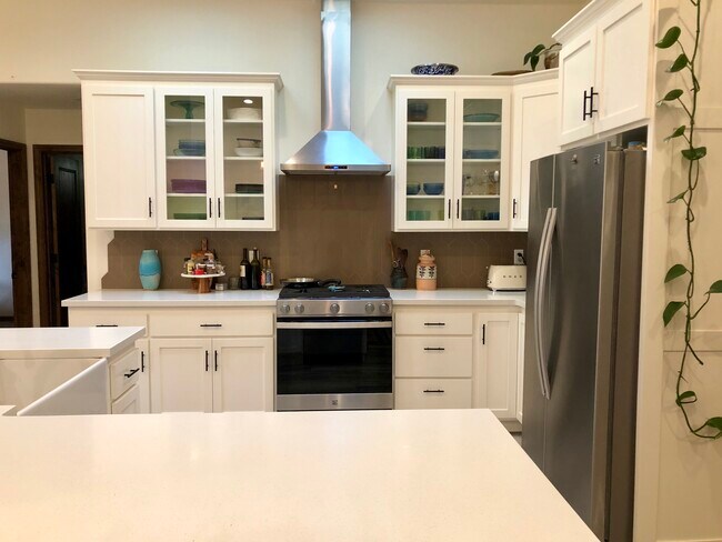 Building Photo - 1519 T St