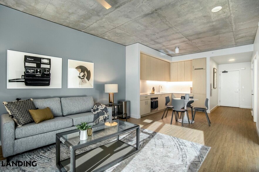 Building Photo - 1529 N Fremont St