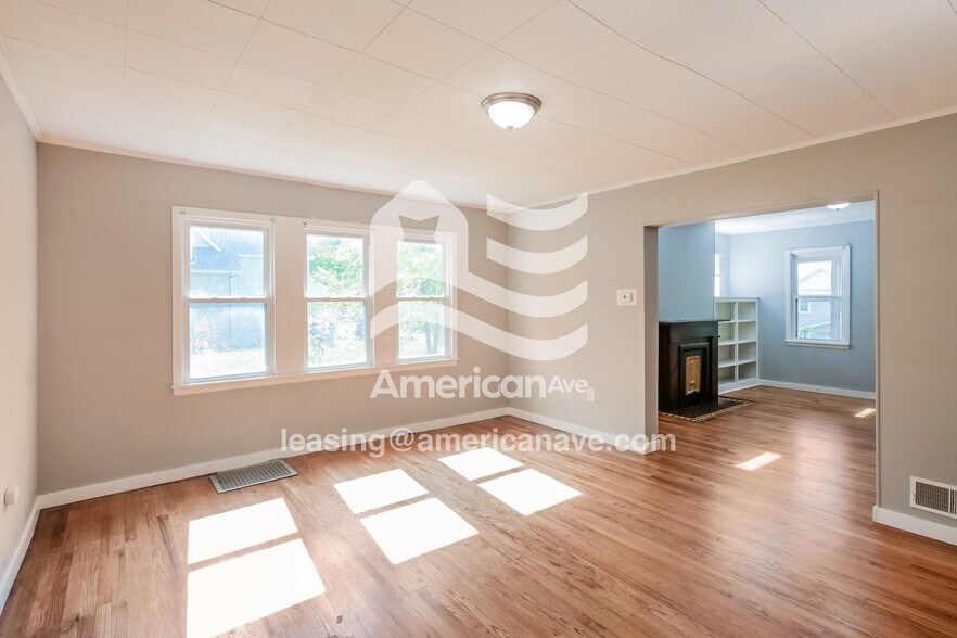 Building Photo - 709 N 41st Ave