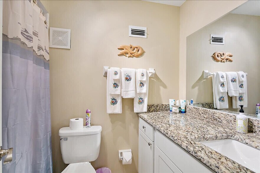 Building Photo - 11411 N Malibu Way