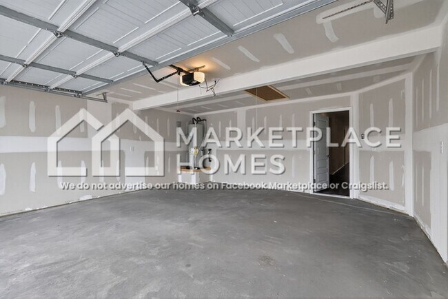 Building Photo - 8736 Preston Wood Dr