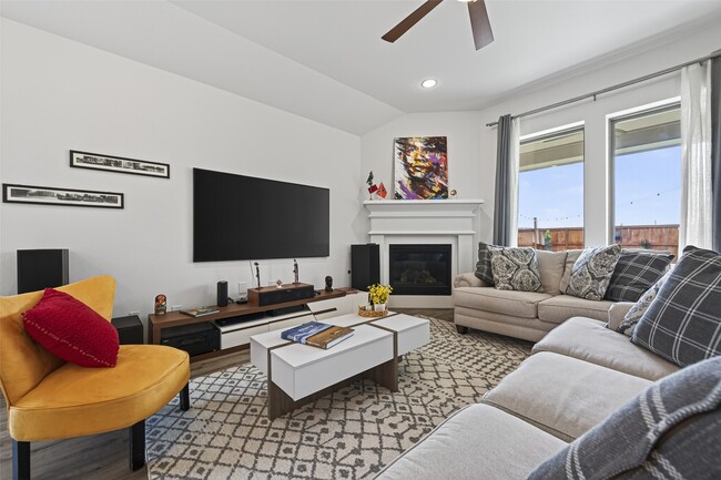 Building Photo - 2703 Tanager Trace