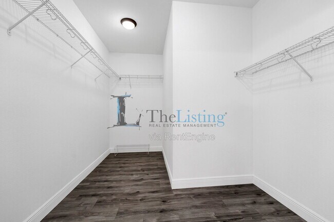 Building Photo - 12726 Taylor Nicolas Dr