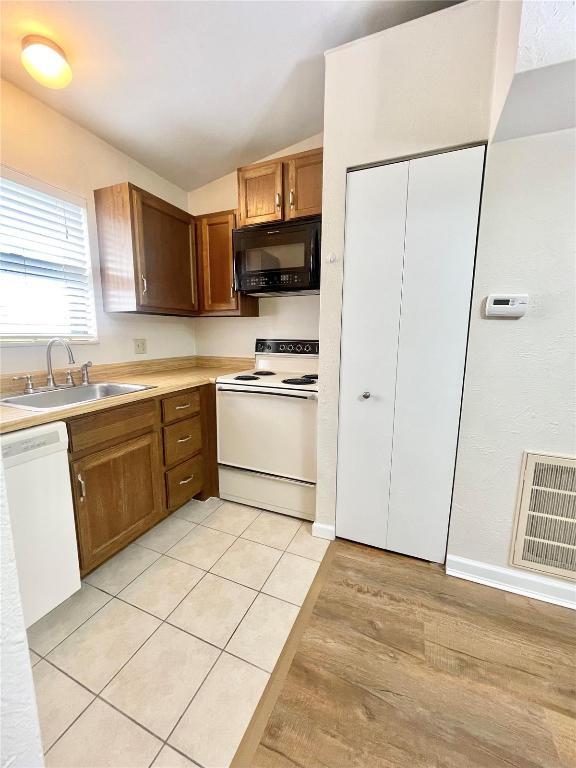 Building Photo - 103 Ashley Dr