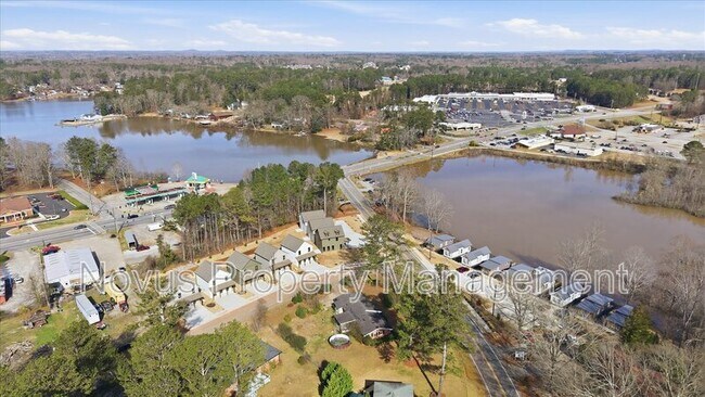 Building Photo - 103 Carroll Cir