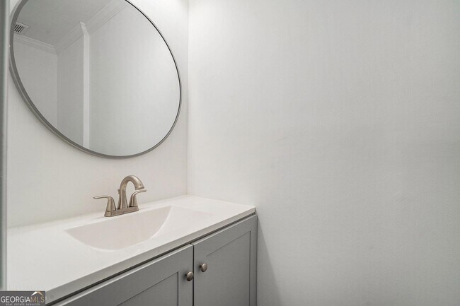 Building Photo - 3343 Spring Meadow Ct