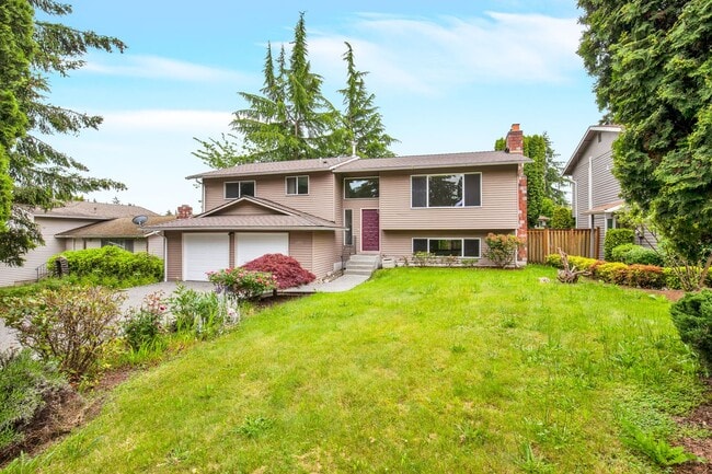 Primary Photo - 4 Bedroom 3 Bath Split Level Kirkland