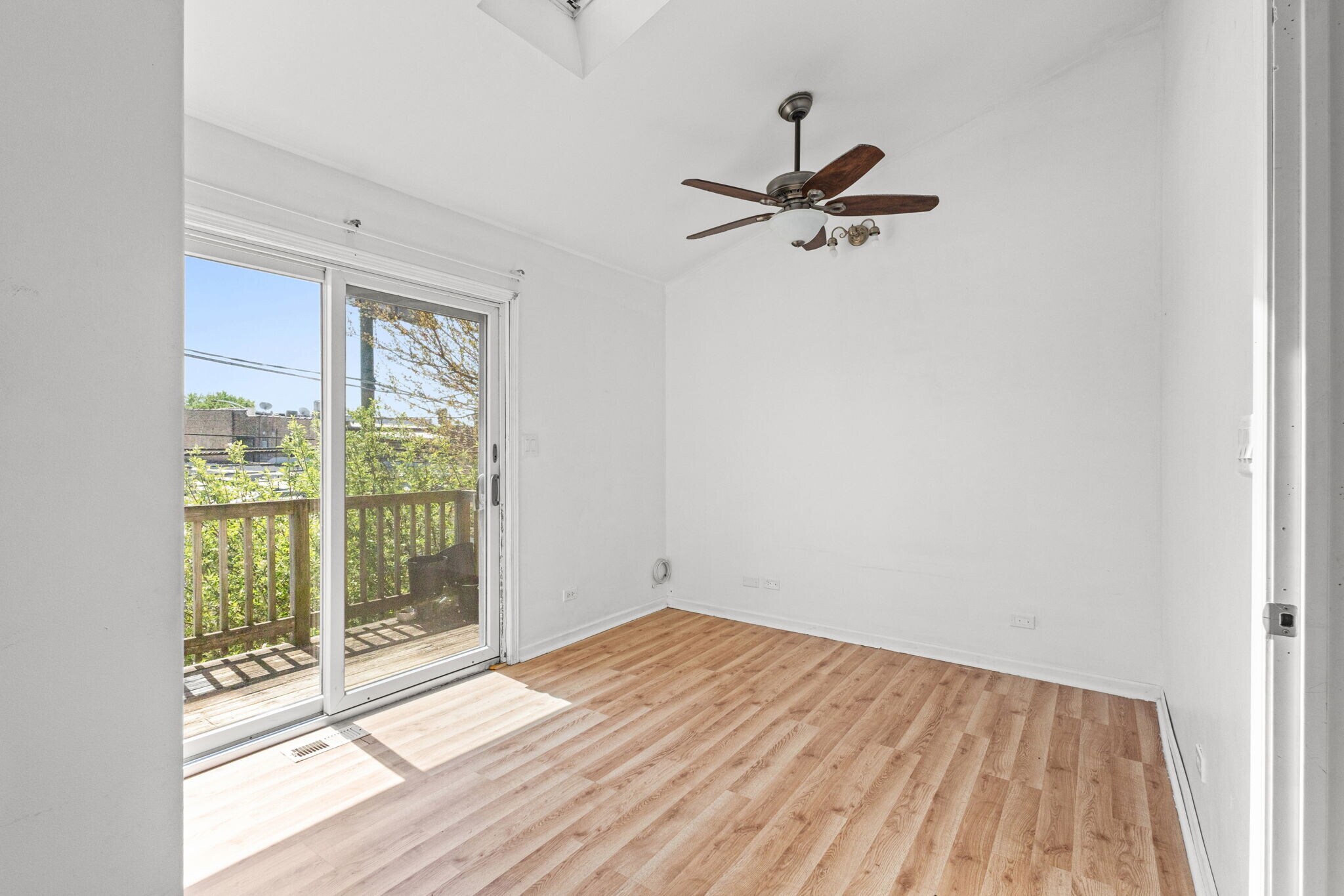 Building Photo - 5230 S Lockwood Ave