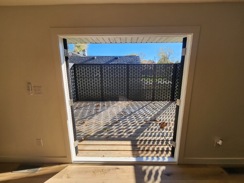 Building Photo - 231 N John St