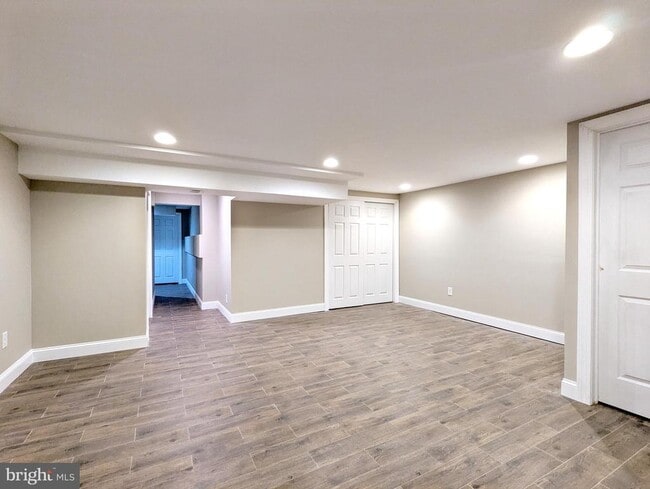 Building Photo - 54 Piccadilly Cir