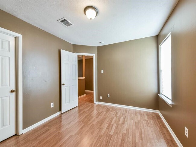 Building Photo - 19610 Perth Meadows Ct