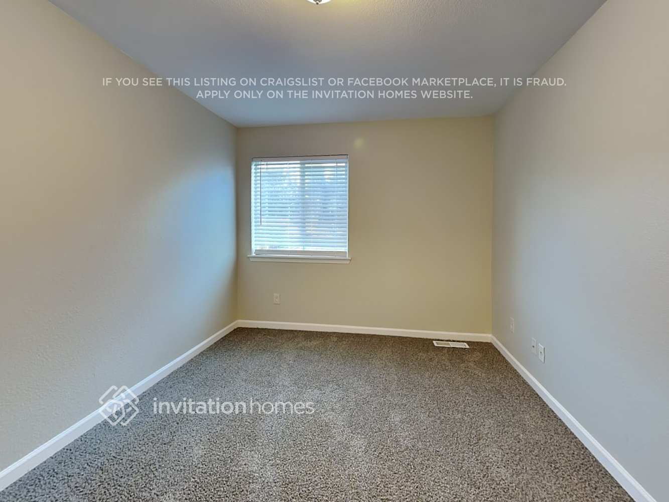 Building Photo - 5443 Komachin Loop SE